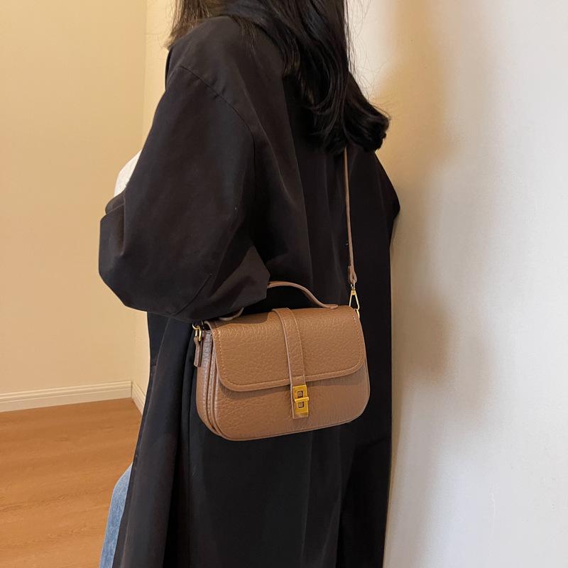Premium Bag Women'S Bag Trendy Commuter Texture Messenger Bag Fashionable Retro Portable Small Square Bag
