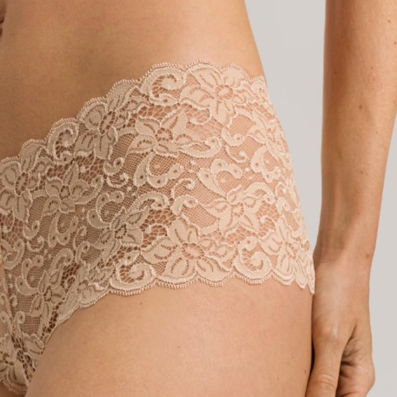 Hanro Moments Maxi Briefs  Skin 71447 