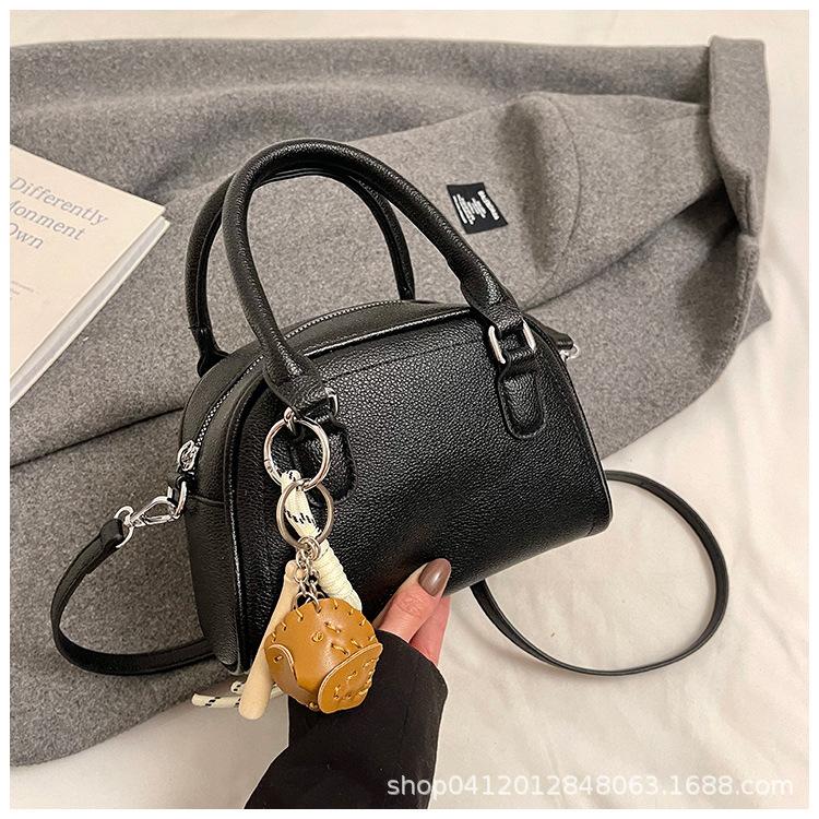 2025 New Senmeng Casual Handbag Fashion Women's Bag Women's Bag Shoulder Messenger Bag Women's Fashion Simple Commuter Bag
