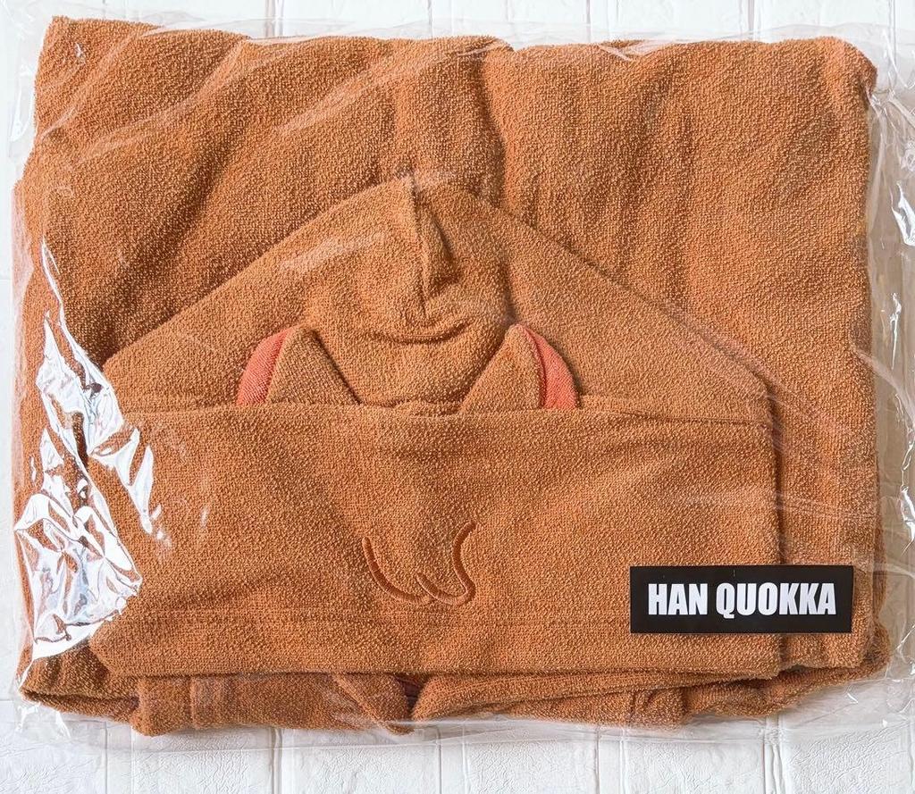 [USED] Stray Kids POPUP Sauna Poncho Han Han Quokka