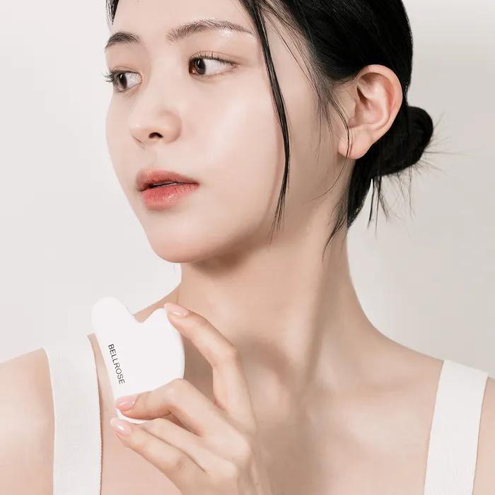 Ceramic Heart Shaped Massager (White)