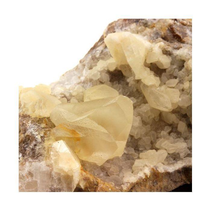 Pierres et Minéraux. Calcite. 981.5 ct. La Sambre Quarry, Landelies, Belgique.