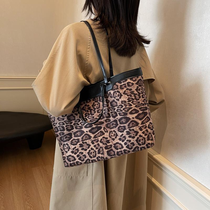 Women's bag retro leopard print bag trendy handbag 2025 new shoulder bag large capacity tote bag