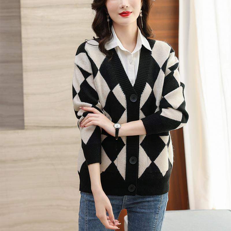 Pulover Cardigan Femei Primăvară și Toamnă Nouă Purtare Larg Scurt Mulate Temperament Casual Jachetă Tricotată