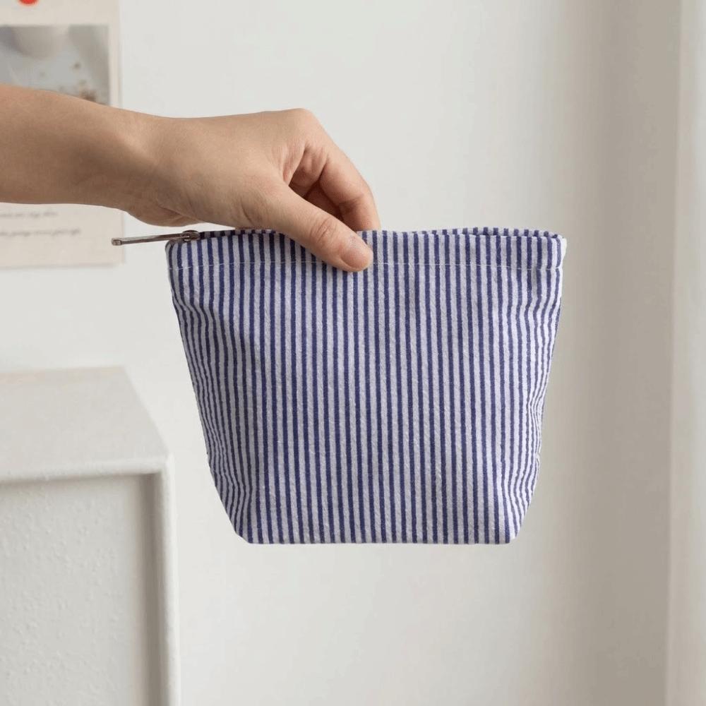 Large Capacity Makeup Bag Korean Style Women Toiletry Bag Fashion Striped Cosmetic Bag Daily Use