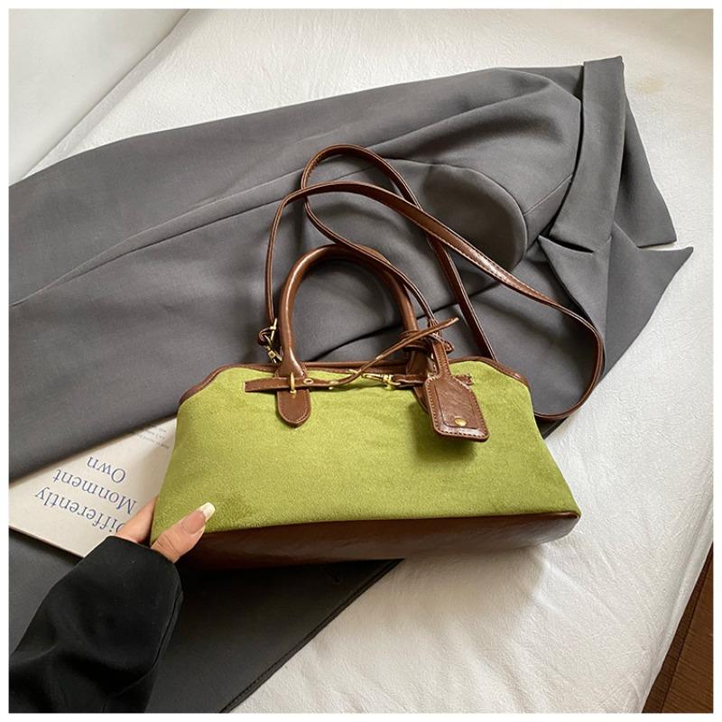 Retro niche portable commuter bag women's new fashionable high-value armpit bag simple shoulder messenger bag