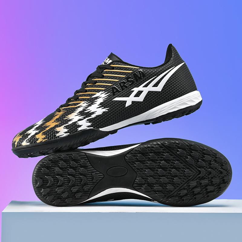 2025 New Low-top Football Shoes, Light Artificial Grass Broken Nails, Adult Men's and Women's Actual Combat Training Shoes