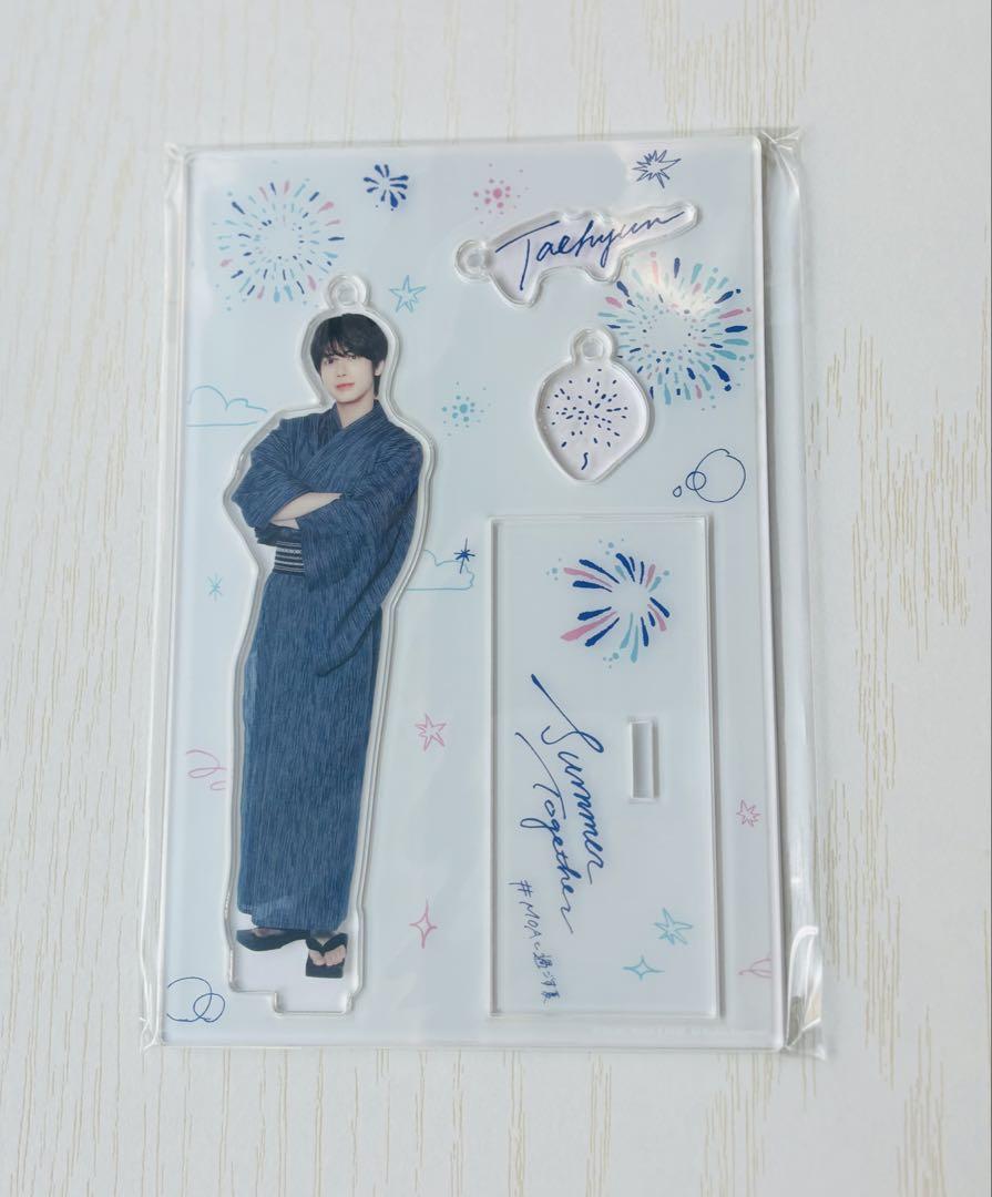 

[USED] TXT SUMMER TOGETHER Taehyung Acrylic Stand Anonymous Shipping