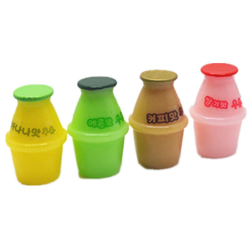 Miniatur-Getränkeflaschen aus Harz: Bananen- und Kaffeemilch-Spielornamente