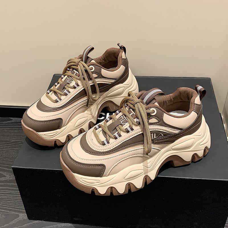 

Искусственная кожа для отдыха, модная универсальная женская обувь, нескользящие кроссовки на платформе, женская роскошь для фитнеса на открытом воздухе 2024 35