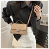 Fashion Popular Retro Crossbody Commuter Shoulder Handheld Crossbody Small Square Bag Female