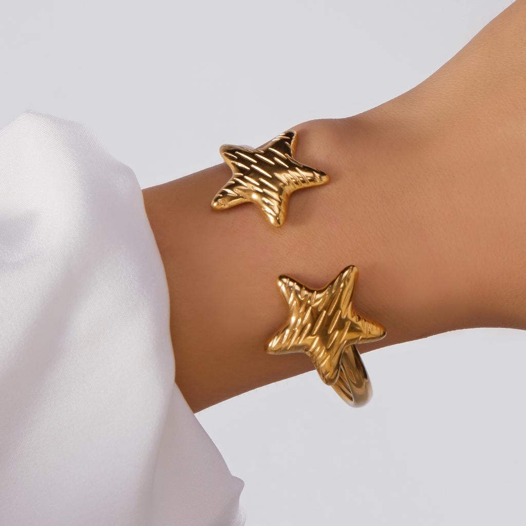 Vintage Stainless Steel Ocean Series Bangle for Women Gold Color Shell Starfish Conch Turtle Bracelet Boho Beach Party Jewelry