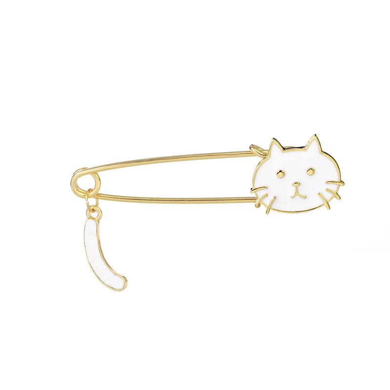 Heiß verkaufte süße schwarz-weiße Katzenbrosche mit wedelndem Schwanz