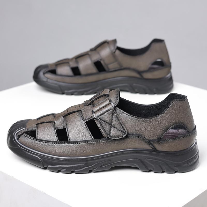 

2025 new leather hollow leather shoes casual breathable bag head hole shoes middle-aged and elderly dad sandals 44