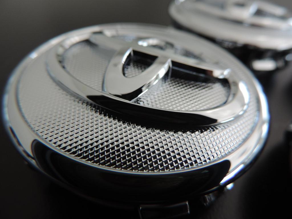 [Domestic Genuine Parts] Toyota Prius 30 Series ZVW30 Center Cap for 15-inch Aluminum Wheels, Mesh Style, Set of 4