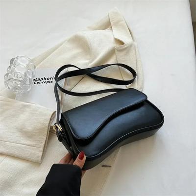 Vintage Leather Crossbody Bag for Women Designer Feminine Small Brim Shoulder Underarm Bag Bags and Bags