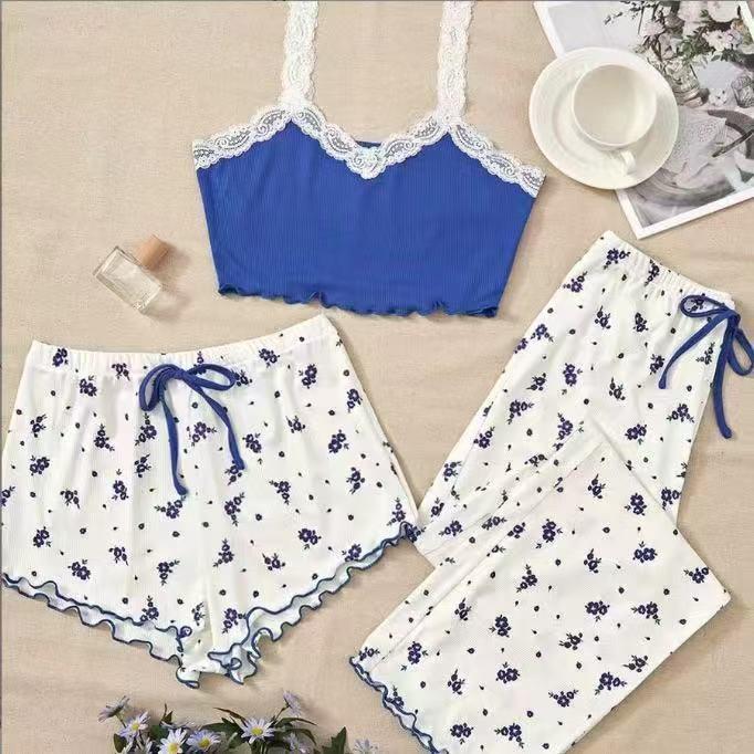 Conjunto de Pijama de Verão Floral de Três Peças para Mulheres - Roupa de Casa Estilosa e Leve