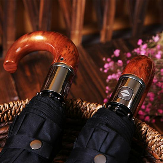 Automatic 10-Rib Black Glue Sunscreen Umbrella with Curved Handle, Compact Three-Fold Design, Custom Logo Available