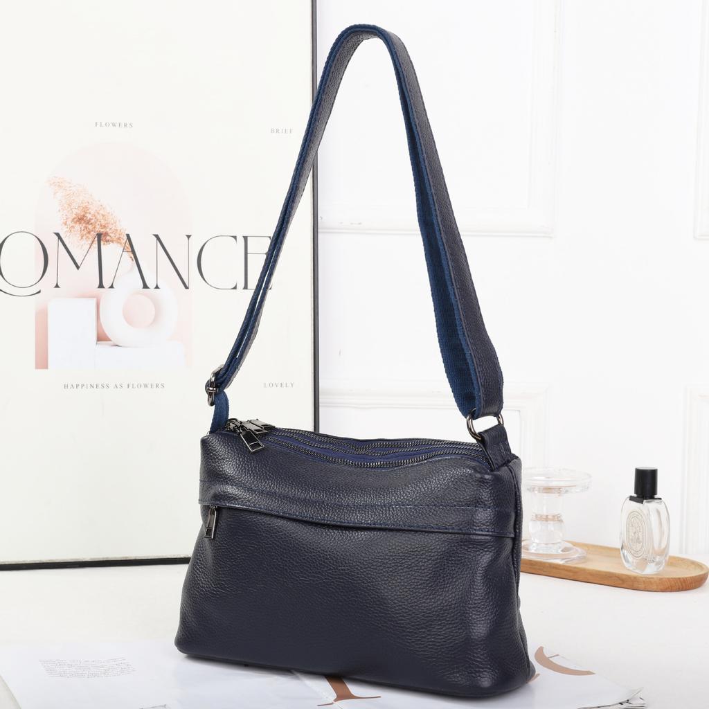 Women's Top-Grain Leather Shoulder Bag - Spacious Underarm Tote for Moms, Practical Commuter Crossbody