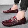 Pantofi Retro Roșii de Bărbați din Crocodil, Lucrați Manual, de Lux, din Piele Naturală Autentică, Pantofi Formali Loafers pentru Bărbați, Mocasini Italieni, Pantofi de Condus pentru Bărbați