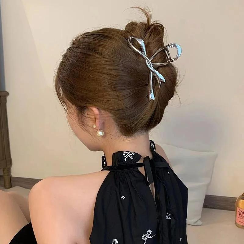 Summer Women Fashionable Metal Bow Shark Clip High-end Feeling Back of The Head Hair Accessory for Girls Niche Elegant Grab Clip