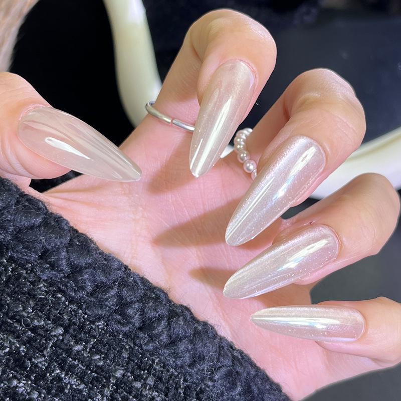 

Douyin Chic Wearable Cat Eye Nail Set: Autumn/Winter Handmade Long Teardrop Design Prefabricated Nails: 30 Pieces/Board