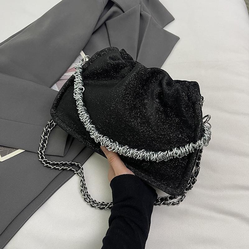 

Trendy Women s Shoulder Bag 2023 New Vintage Style Black Bucket Bag For Commuting