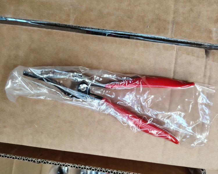 Oil & Hose Separation and Removal Pliers for Cars