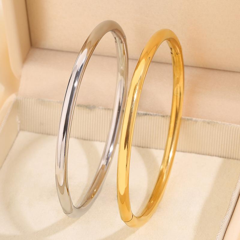 Titanium Steel Bracelet - Round Smooth Surface Plain Ring Stainless Steel Bracelet, Fashionable and Simple Open Wristband
