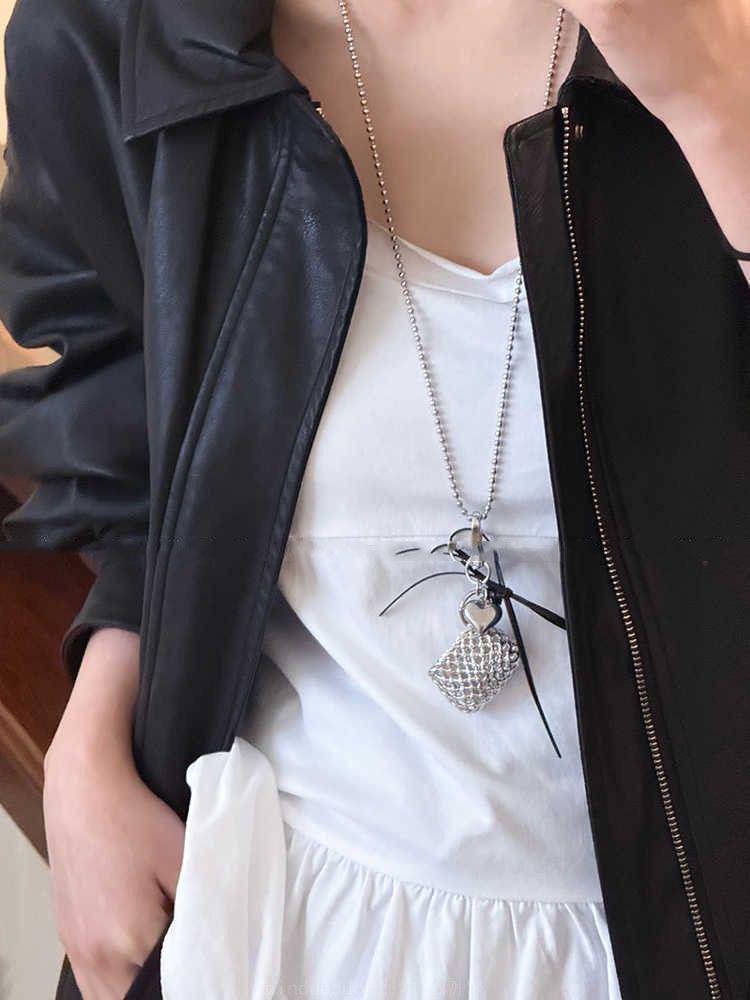 Y2K Starfish Flower Necklace: Cool, Sweet Style for Women’s Fashion