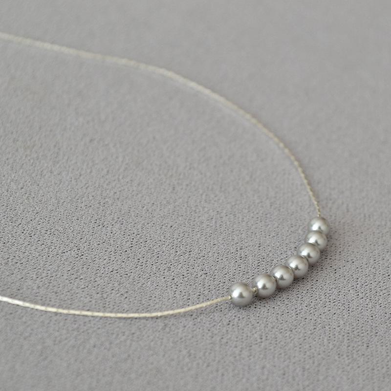Japanese-Korean Mini High-Gloss Genuine Pearl Necklace: Gold-Plated Brass, Delicate Clavicle Chain for Women.