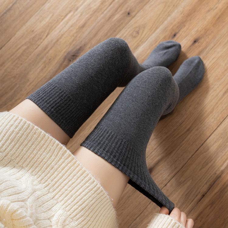Plus-Size Fleece-Lined Non-Slip Thigh-High Socks for Women - Extra Thick, Over-the-Knee, Ideal for Autumn/Winter