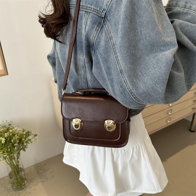 Retro Small Bag 2024 New Trendy Women's Bag Summer Casual Fashionable Simple Crossbody Handheld Box Bag