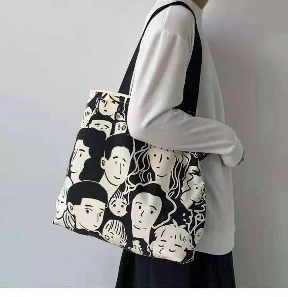 Canvas bag, schoolgirl bag, shoulder bag, large-capacity ins character pattern can be determined