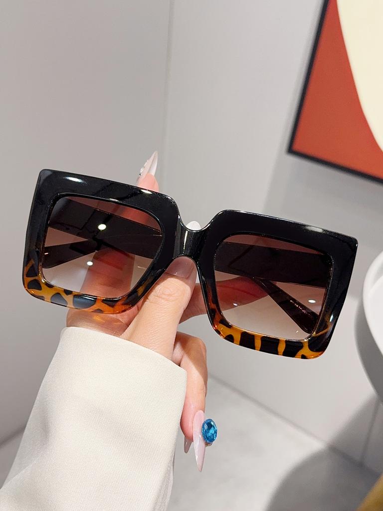 1Pc Fashionable Oversized Square Frame Sunglasses with Unique Black and Leopard Print, Suitable for Daily Commuting and Parties