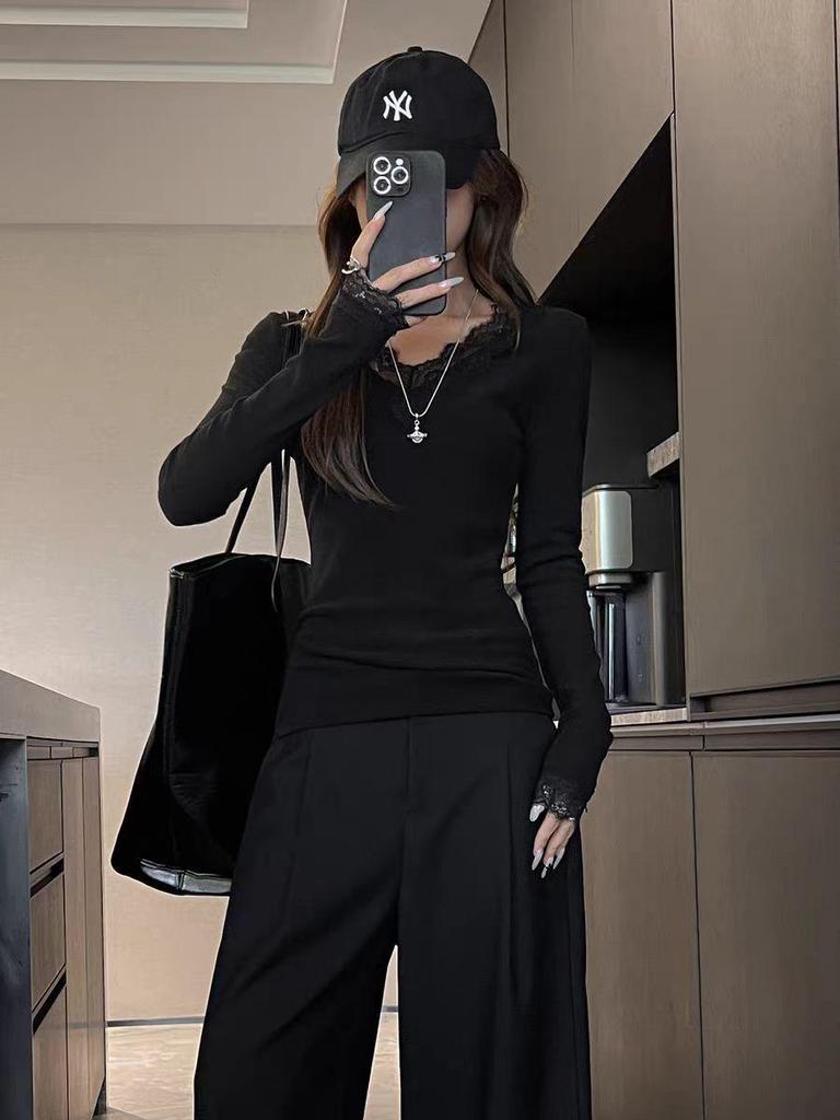 Lace Trim V-Neck Long-Sleeve Brushed T-Shirt with Cashmere Fur Lining for Women - Autumn/Winter Collection.