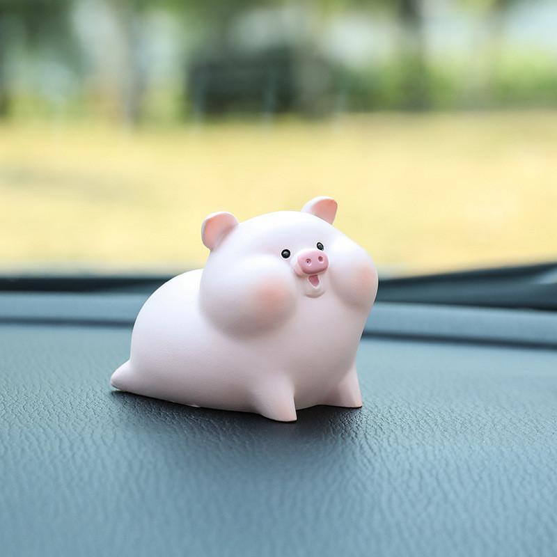 Pig Princess Car Dashboard Figurine Resin Cartoon Decor For Girls Car Interior Accessories