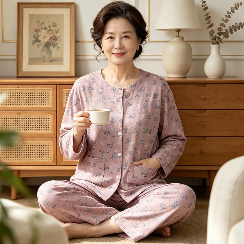 Retro elegant light green temperament middle-aged and elderly grandma round neck imitation cotton pajamas loungewear long sleeves trousers set