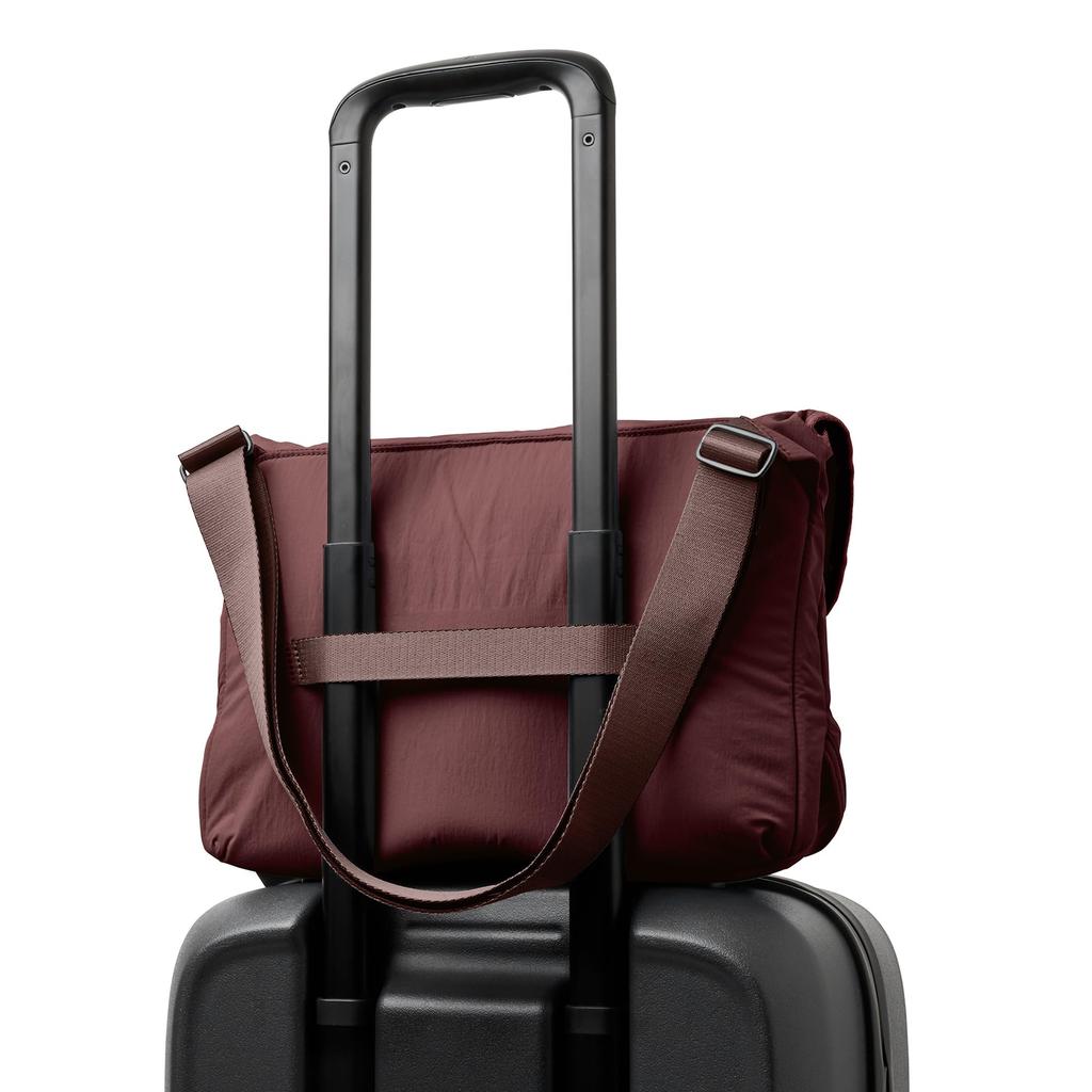 [Bellroy] Cinch Messenger 12L Capacity Lightweight Shoulder Bag Messenger Bag Water-Resistant Fabric Easy Storage - Burgundy