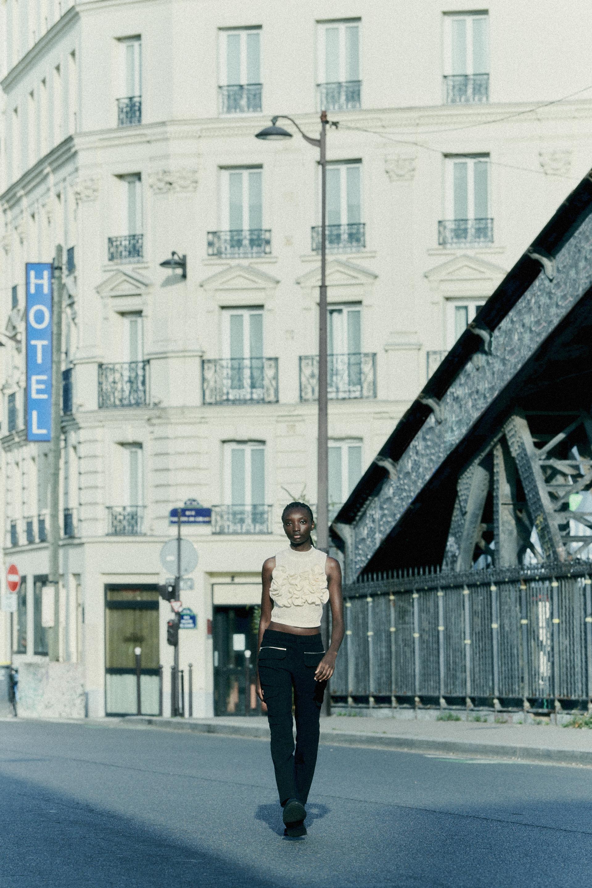 

ТОП ИЗ ШЕНИЛИ С ОБОРКАМИ