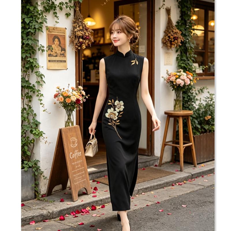New Chinese-style improved cheongsam Roman cotton bead embroidery Hong Kong style sleeveless long cheongsam 1011 early autumn new daily wear
