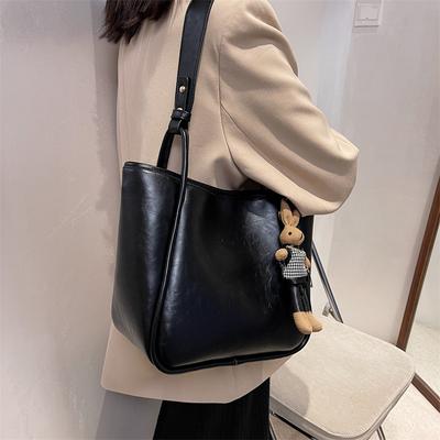 Tragbare Damenhandtasche mit großer Kapazität 2025 Herbst und Winter Neu Ins Tote Bag Handtasche Retro Nische Unterarmtasche Umhängetasche