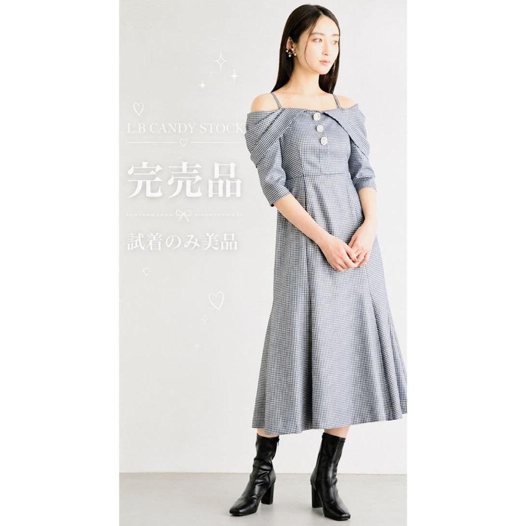 [Sold out item] LILY BROWN Bijou button off-shoulder dress Only tried on/Unused, in good condition