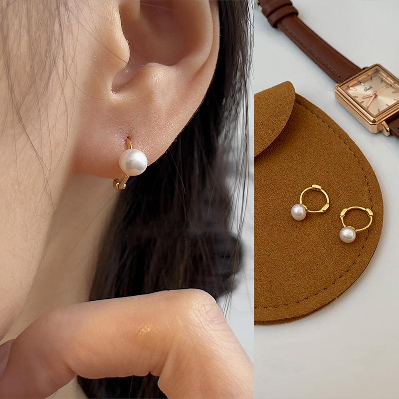 

Простые серьги с жемчугом, женский дизайн, ощущение приподнятых мочек, гвоздик для козелка, темперамент, серьги-кольца, компактные серьги