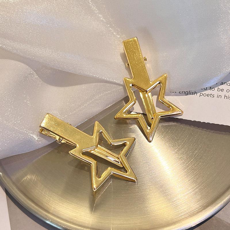 Y2K Silver Metal Hollow Star Hair Clips for Women Vintage Sweet Cool Pentagram Side Hair Grip Barrettes Hair Accessories