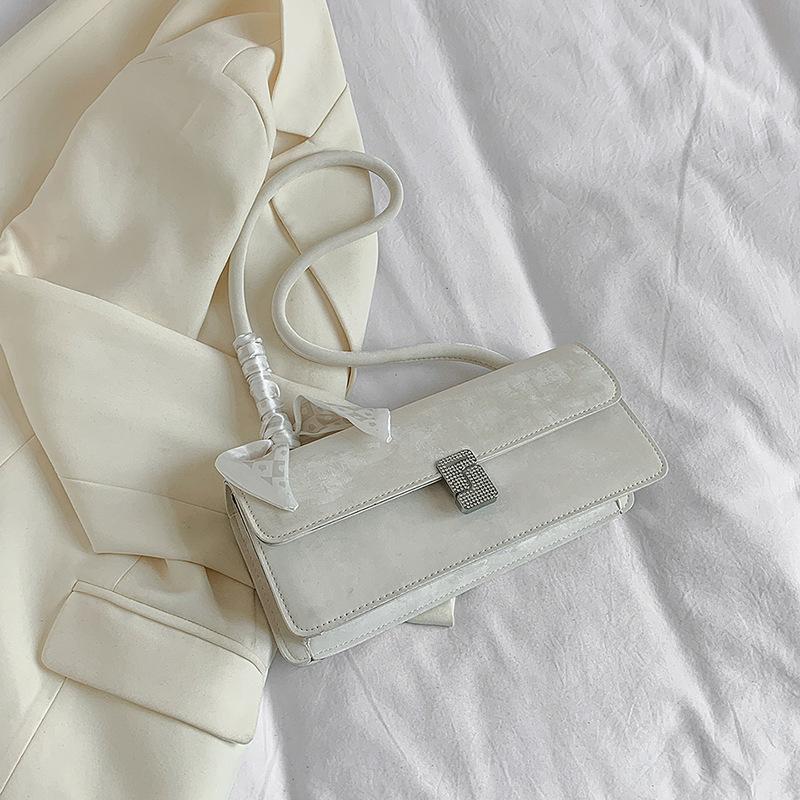 French Niche Bag Women's 2025 New Silver Shoulder Bag Is Popular This Year, Textured Underarm Baguette Bag