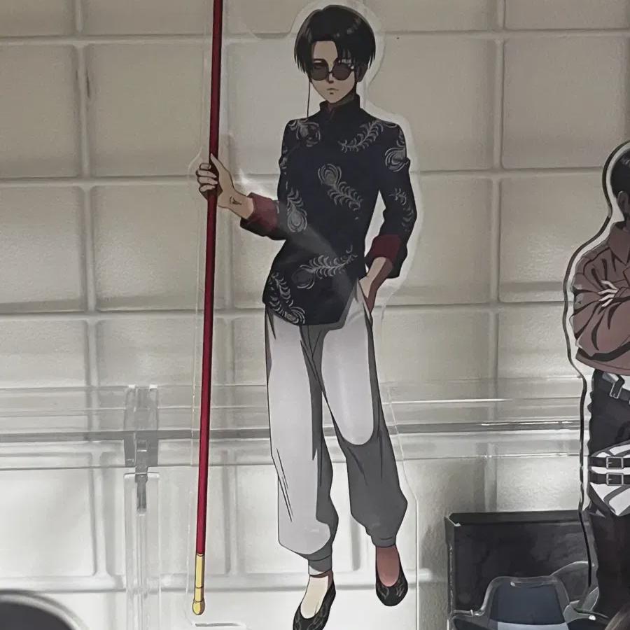 

Attack On Titan Levi China Acrylic