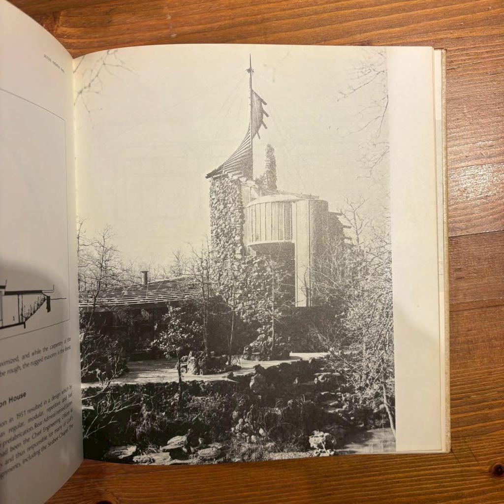 [USED] The Architecture of Bruce Goff