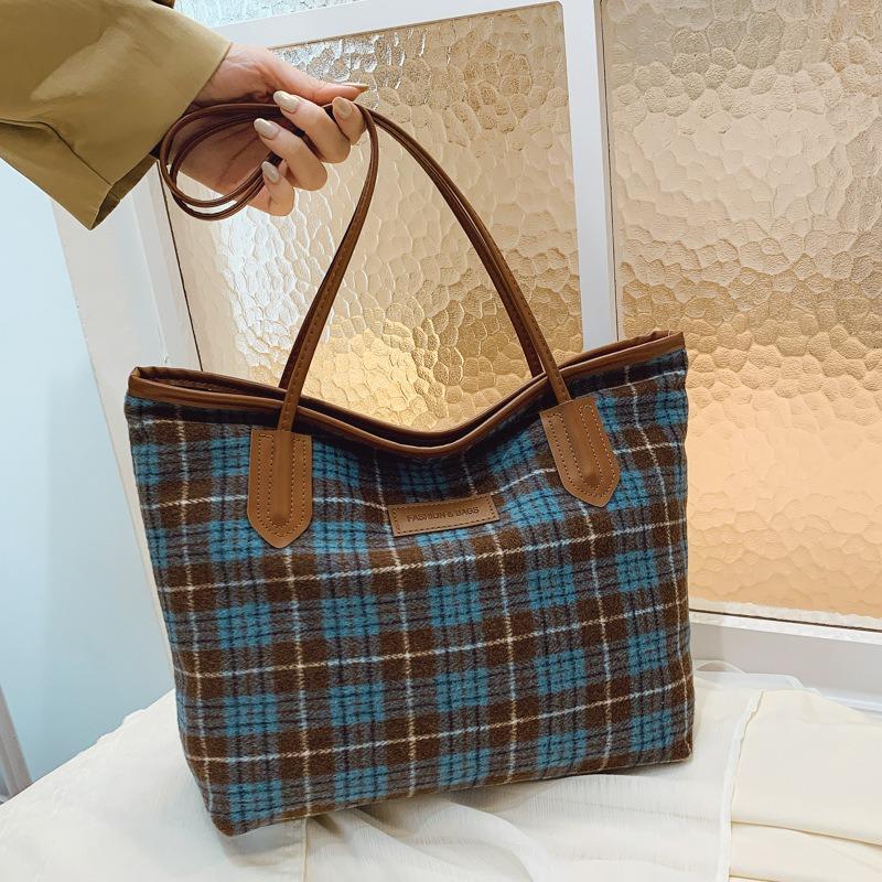 New shoulder bag retro commuter texture tote bag woolen plaid large capacity bag women's bag