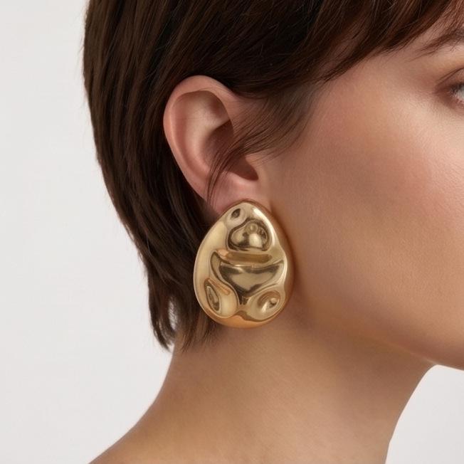 European & American Stylish Irregular Flower Stud Earrings for Women's Elegant Personality